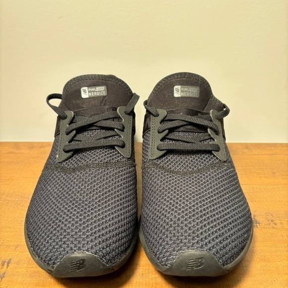 New Balance Wxnrgsk Black Running Shoes Size 11 Women’s / 9.5 Men - Picture 2 of 7